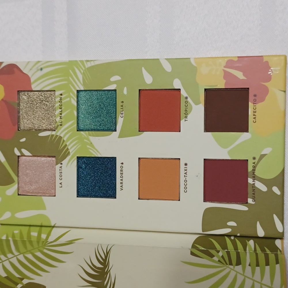 Alamar Cosmetics Reina Del Caribe Vol.1 Palette